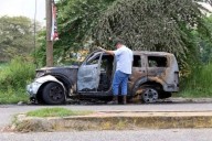 Queman auto y tiran ponchallantas en Villahermosa