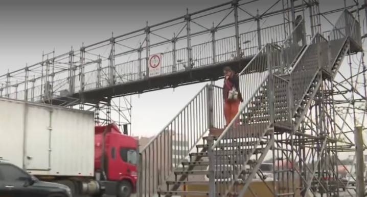 Puente provisional en Panamericana Norte lleva 7 años sin ser reemplazado y preocupa a vecinos