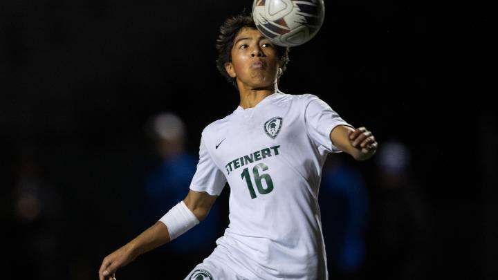 Steinert pulls away from Hopewell Valley