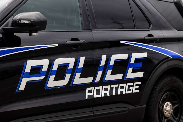 4-vehicle crash shuts down part of Westnedge Avenue in Portage
