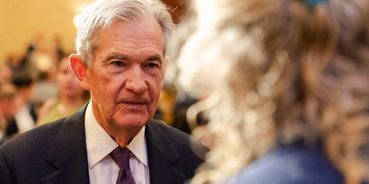 Jerome Powell just rattled markets by calling stocks 'highly valued.' BofA finds 19 of 20 key metrics in the S&P 500 are 'statistically expensive'