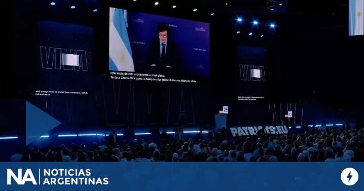 Milei participó por video de un acto de VOX y calificó a Charlie Kirk como “mártir de la libertad"