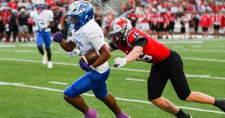 At the Game: Thunder a factor early on in Week 2