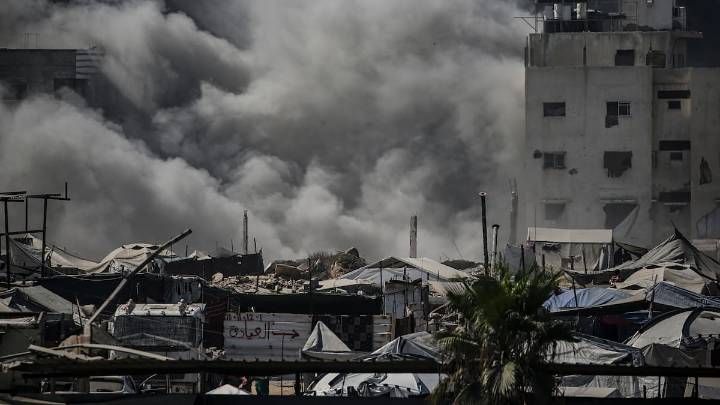 Atta, palestino atrapado en Gaza bajo los bombardeos israelíes: "No hay comida ni espacio ni lugar seguro para nadie"