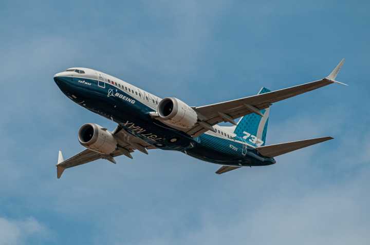 Boeing Airplane Orders And Deliveries Take Off Despite Delays (NYSE:BA)