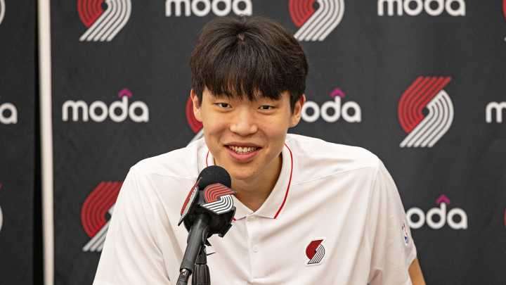 Expectations are great for Trail Blazers rookie Yang Hansen in Portland and back home