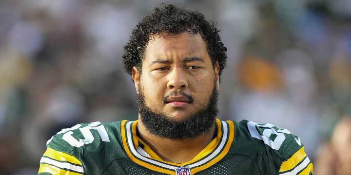 Packers’ Aaron Banks clears up injury status for Browns clash