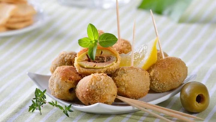 Aceitunas fritas: coroná la picada del finde con esta receta que es una bomba y es muy fácil de hacer