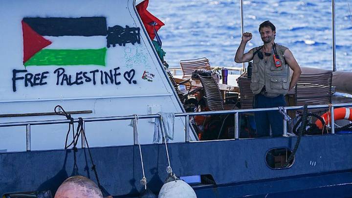 “Estamos entrando en una zona de riesgo”: las imágenes de la flotilla internacional con ayuda humanitaria para Gaza que se acerca a aguas controladas por Israel
