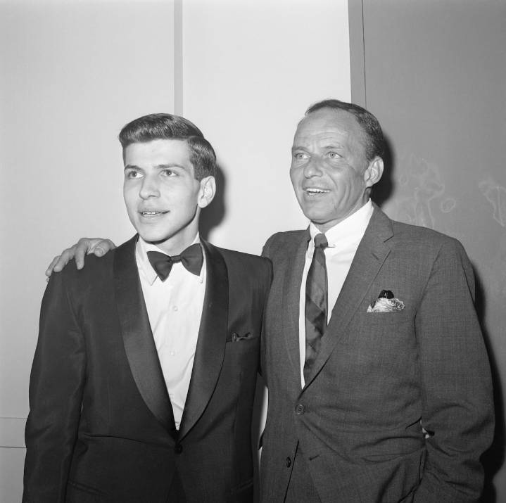 Sale a subasta una carta de Frank Sinatra sobre el secuestro de su hijo al sacerdote de la cárcel: “Es presuntuoso pedirnos que los perdonemos”
