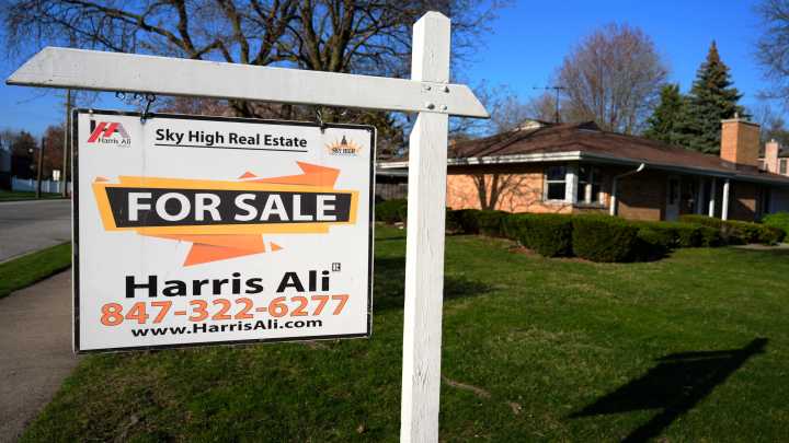 Average rate on a 30-year mortgage drops to 6.5%, lowest level since last October