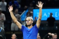 Alcaraz avanza a cuartos de final del Abierto de Japón
