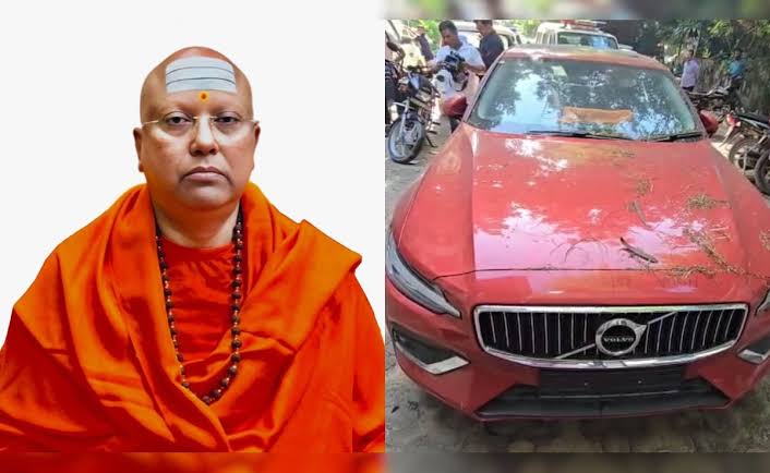 Delhi Police Hunt Swami Chaitanyananda Saraswati Over Molestation Allegations