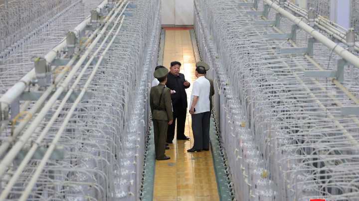 Corea del Sur dice que Pyongyang tiene dos toneladas de uranio altamente enriquecido