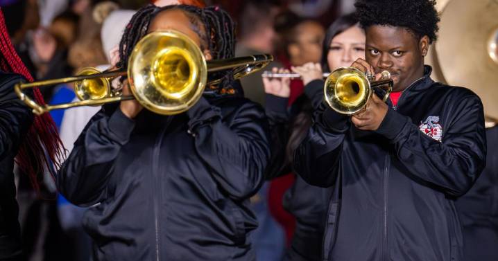 Baton Rouge high school marching bands seek new uniforms |