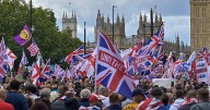Multitudinaria marcha en Londres contra las políticas migratorias