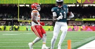 Eagles vs. Chiefs: Live score updates, highlights, injury news