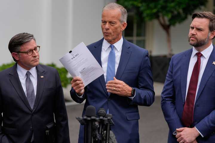 US government on brink of first shutdown in almost 7 years during partisan standoff