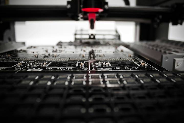 Report: Manufacturing Shows Signs of Life in August Amid Broader Industrial Weakness