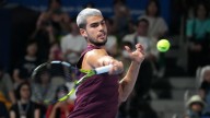 Cuándo es el Carlos Alcaraz - Nakashima en el ATP 500 de Tokio: a qué hora y dónde ver por TV gratis en directo y en vivo online el partido de cuartos