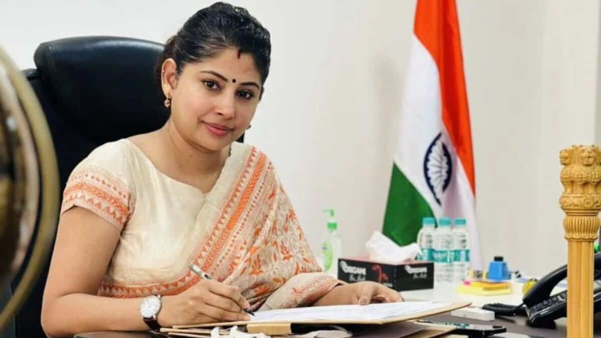 Telangana HC grants relief to IAS officer Smita Sabharwal in Kaleshwaram case