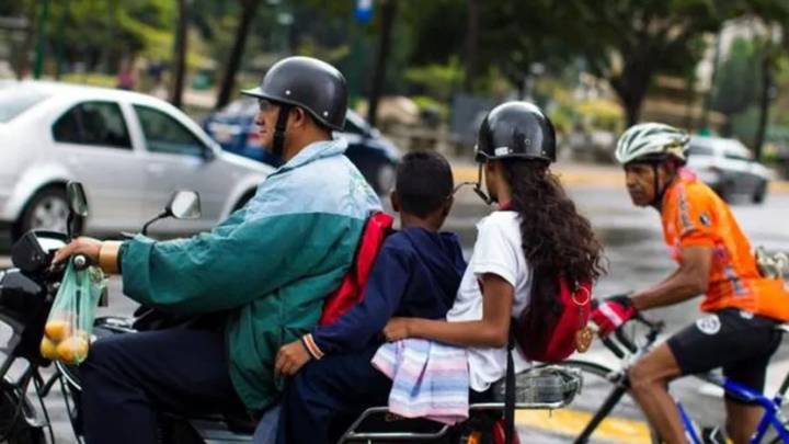 INTT: Está prohibido transportar en motocicleta a niños menores de 10 años de edad #3Sep