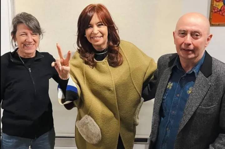 Máximo Kirchner recordó el intento de magnicidio contra Cristina con una foto junto al Indio Solari