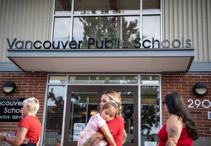 Vancouver Public Schools and support professionals union agree on tentative contract