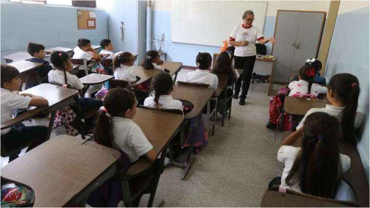 Año escolar 2025-2026 inicia el 15 de septiembre