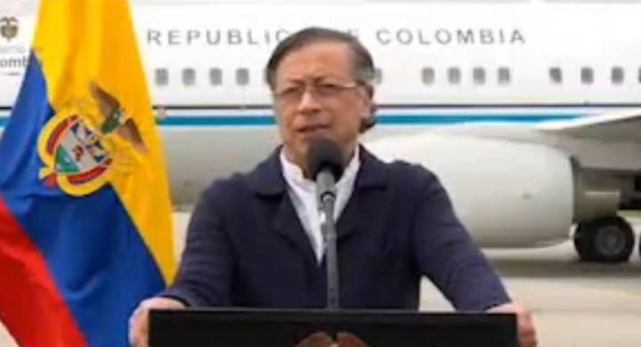 Petro reabre viejas heridas: 16 exjefes paramilitares ahora serán gestores de paz