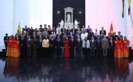 Celebran en el Mausoleo el aniversario de la independencia de Vietnam