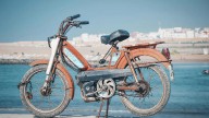 Convierten viejas motos en vehículos eléctricos para darles una segunda vida