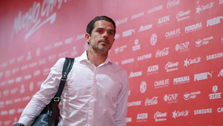 Gago vuelve a evitar hablar sobre su paso por Chivas: "Ya aclaré todo"