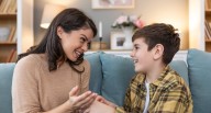 ¿Cómo puedo ganarme la confianza de mis hijos?