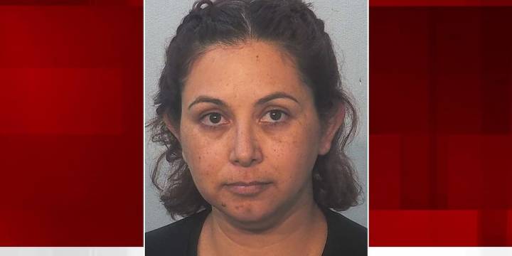 Fort Wayne woman charged with child molesting, arrested