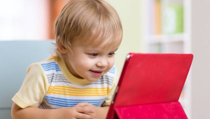 Two-Year-Old Watching Kids' Videos On YouTube Now Fluent In Thirteen Foreign Languages