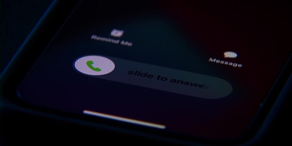 Hispano estafado con supuesto abogado de inmigración por WhatsApp