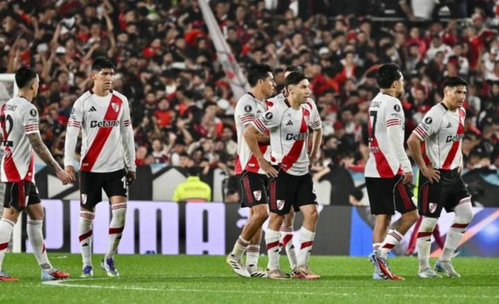 River va por la remontada ante Palmeiras
