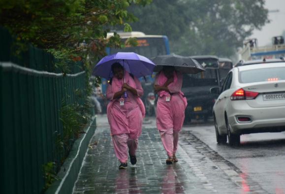 Odisha braces for heavy rain, puts districts on high alert