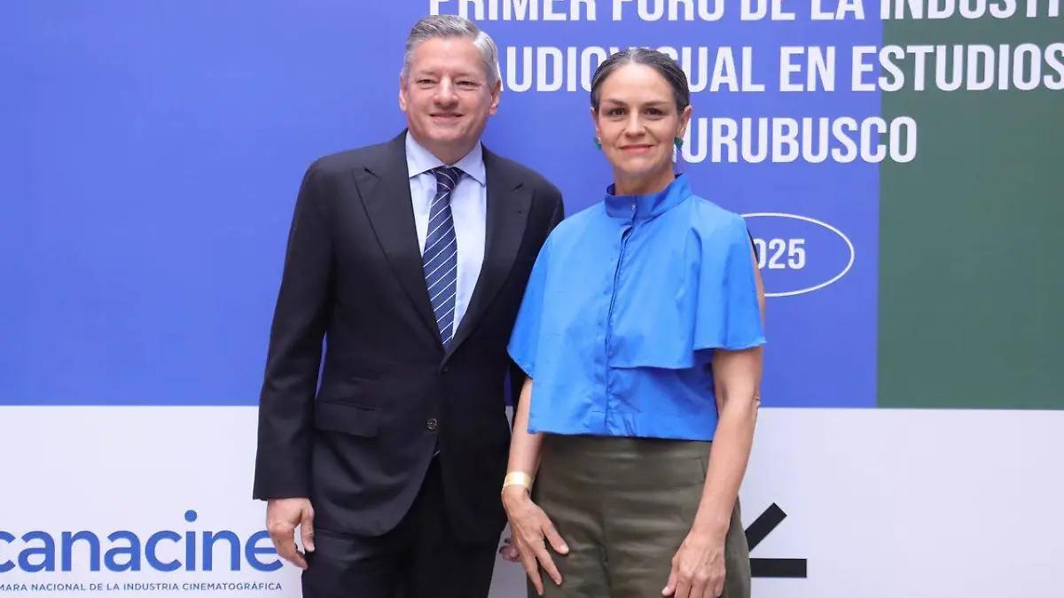 Ted Sarandos, CEO de Netflix anuncia inversión para remodelación de los Estudios Churubusco