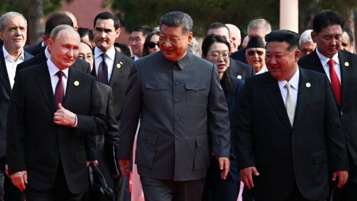 Trump dijo que Xi Jinping se juntó con Putin y Kim Jong Un para "conspirar contra EE.UU."