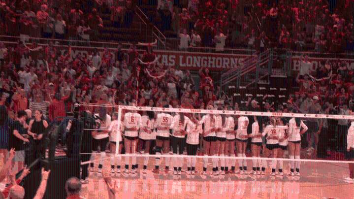 Texas captures 5-set win over Stanford in front of record crowd at Moody Center