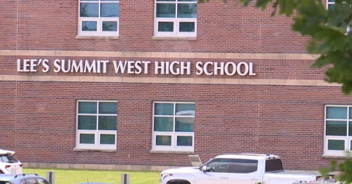 Botched search for lost handgun at Lee's Summit school leads to more training for police officer, supervisor