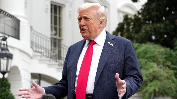 Trump gives Hamas '3 or 4 days' to accept Gaza peace plan, warns of 'sad end'