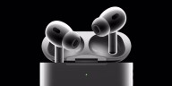 Apple estrena la traducción en vivo con los AirPods: inglés, portugués, español, francés y muchos más idiomas