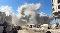 VIDEO: Un ataque aéreo israelí destruye la torre Ruya uno de los edificios más altos de Gaza