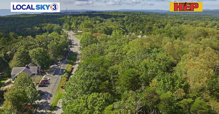 Town of Walden and Hamilton Co. discuss land purchase for possible new school