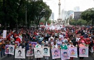 Convocan a marcha nacional por los 43 de Ayotzinapa