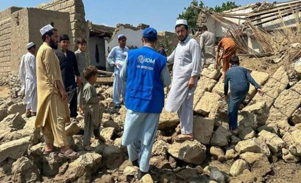 Terremoto en Afganistán: al menos 812 muertos y 2.817 heridos