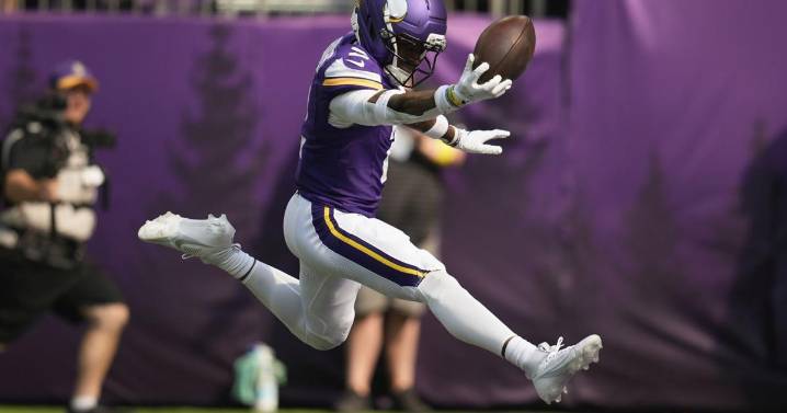 Isaiah Rodgers races into Vikings record book with pair of defensive touchdowns vs. Bengals